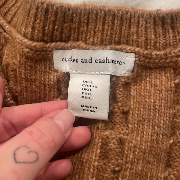 Knit Vest - Picture 2 of 3